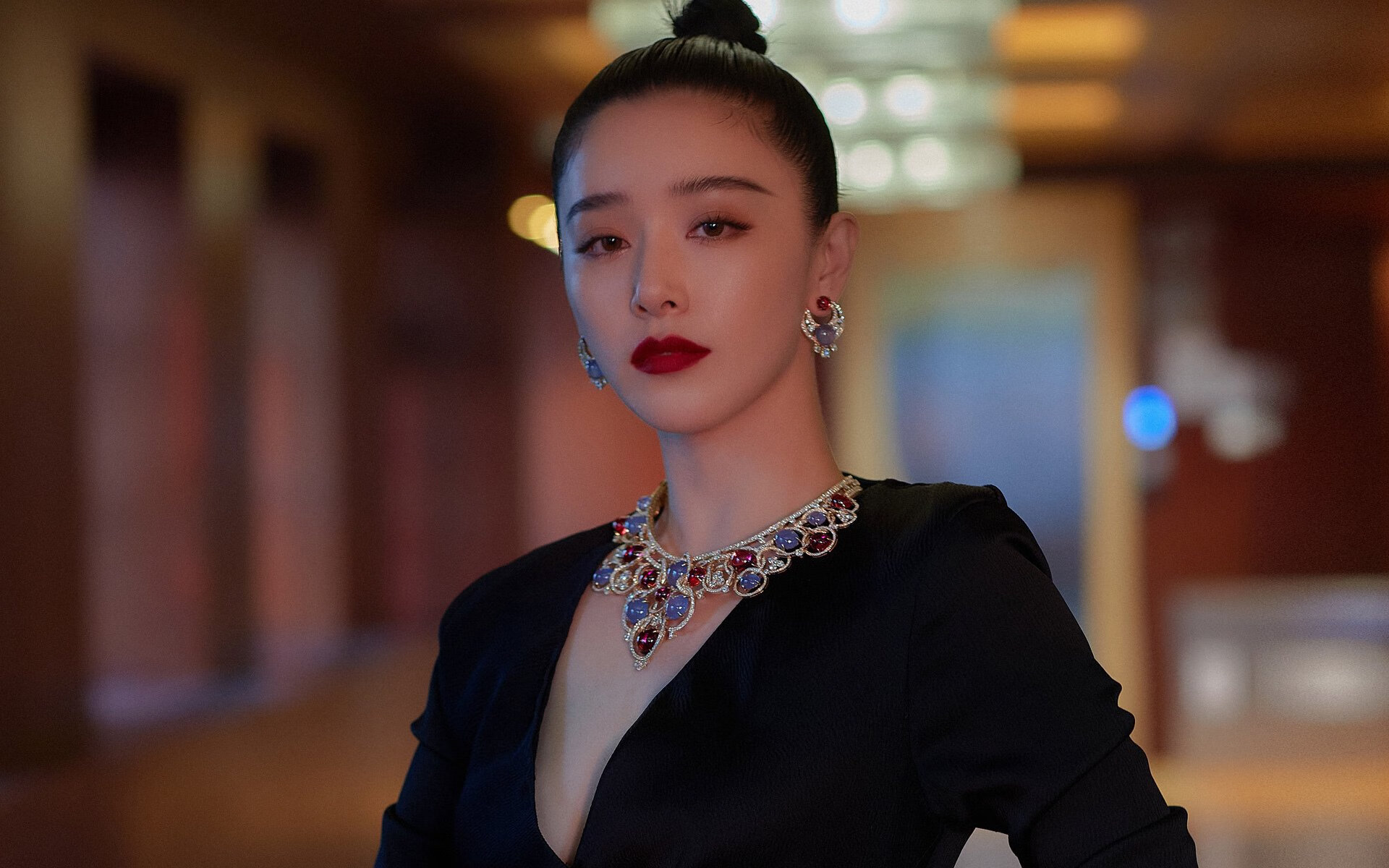 开云官方网站-国际热身赛U23国足战平 球迷呼吁大胆变阵,2020国足热身赛